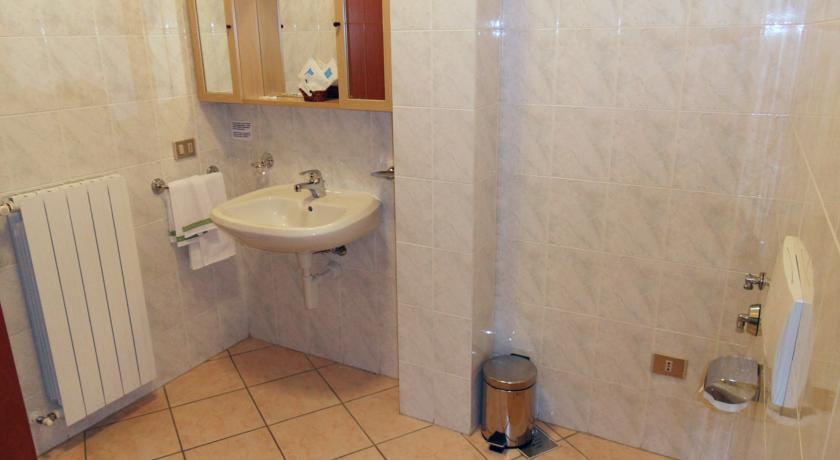 Casa Vacanze Touring Вербания Экстерьер фото