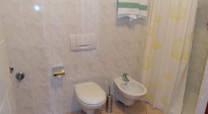 Casa Vacanze Touring Вербания Экстерьер фото