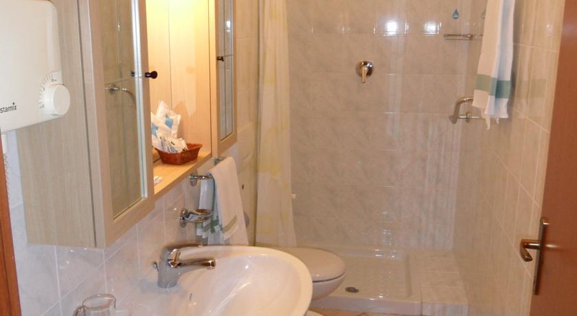 Casa Vacanze Touring Вербания Экстерьер фото
