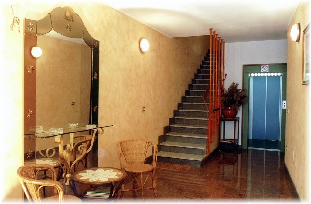 Casa Vacanze Touring Вербания Экстерьер фото